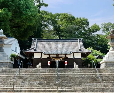 4:六甲八幡神社/徒歩6分（約450m）